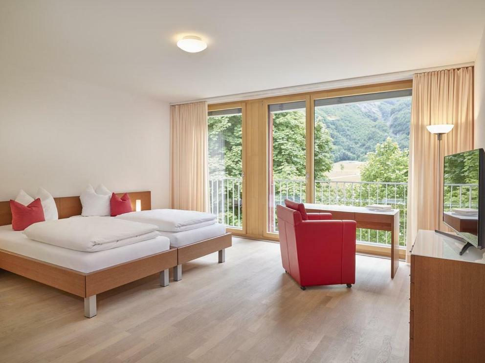 Hotel Toedi Linthal Екстер'єр фото