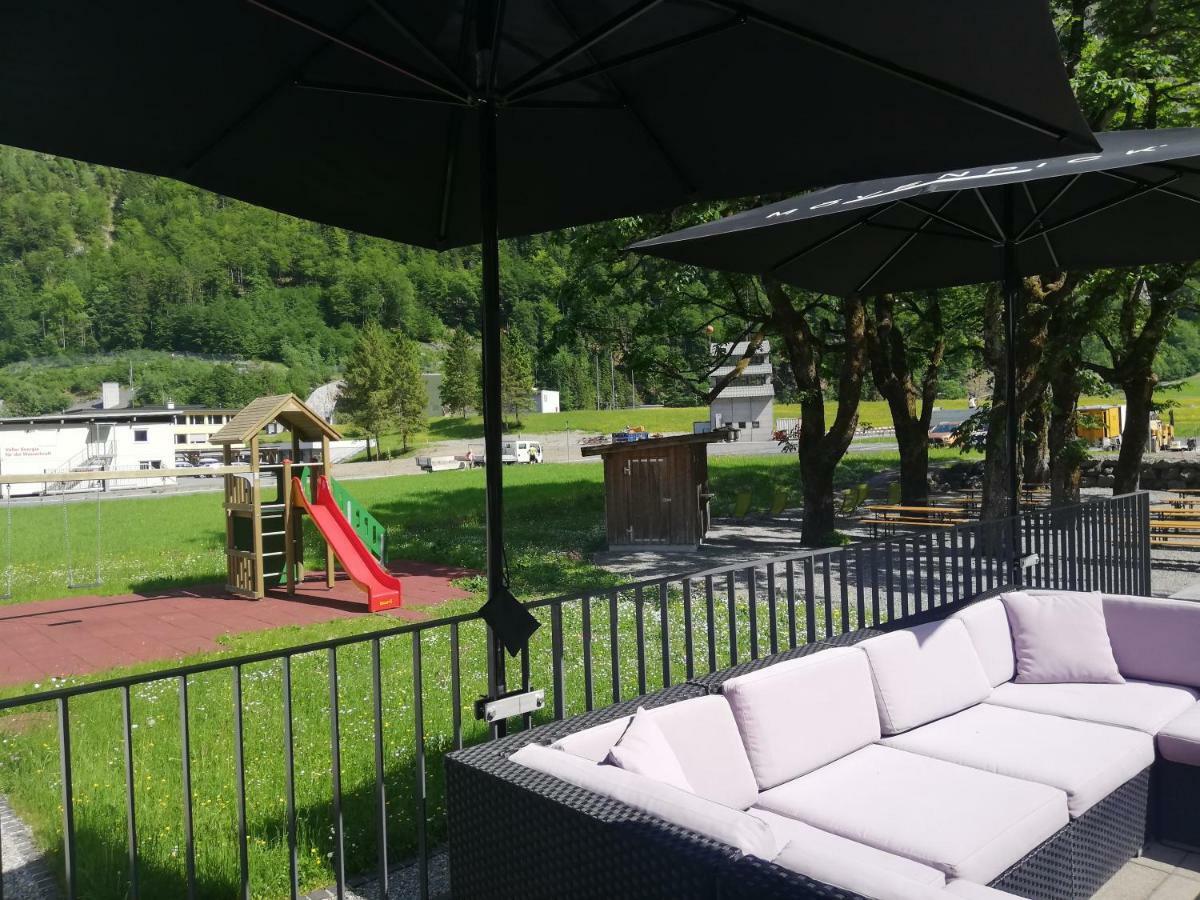 Hotel Toedi Linthal Екстер'єр фото